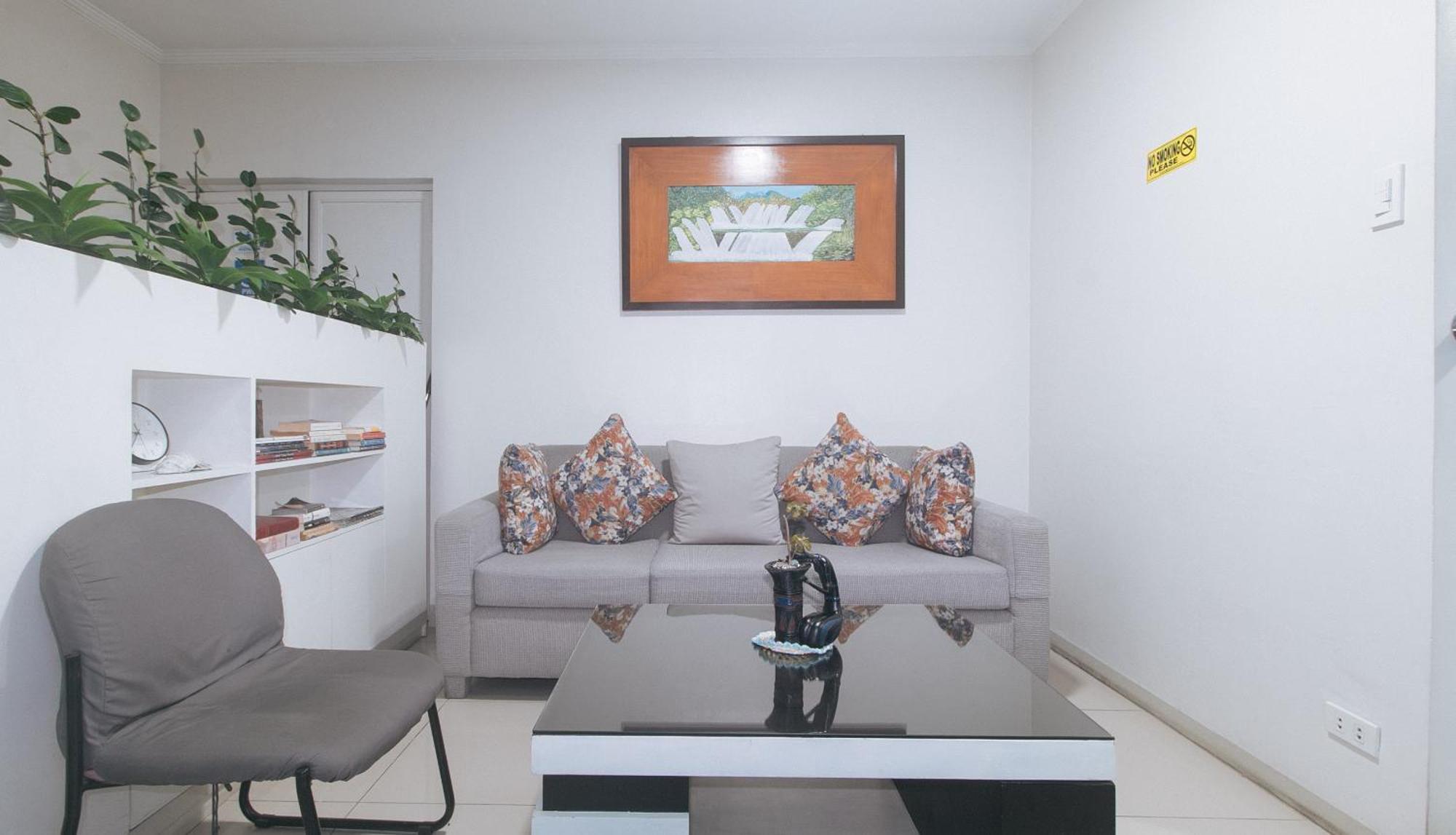 Urbanview At Evangelista Street Makati San Pedro Makati Exterior foto