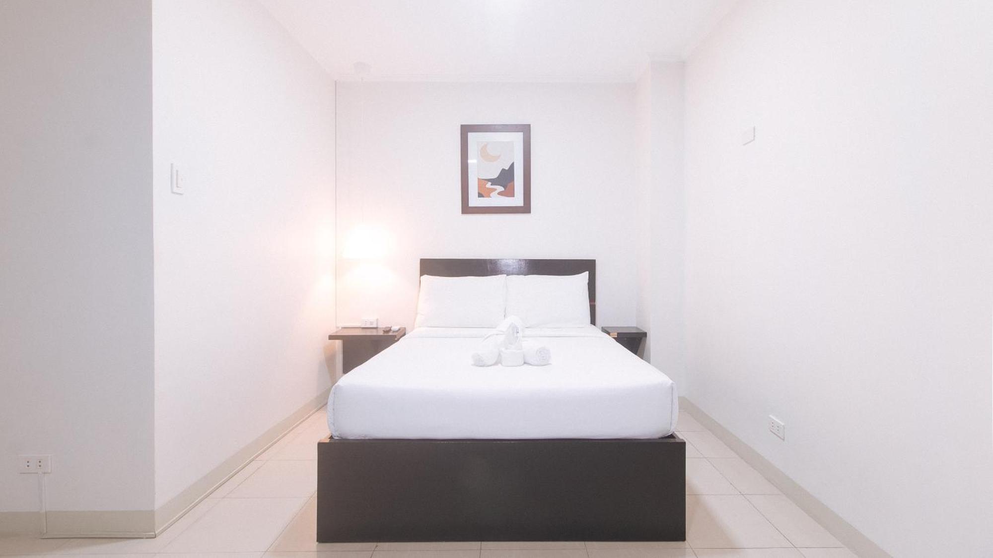Urbanview At Evangelista Street Makati San Pedro Makati Exterior foto