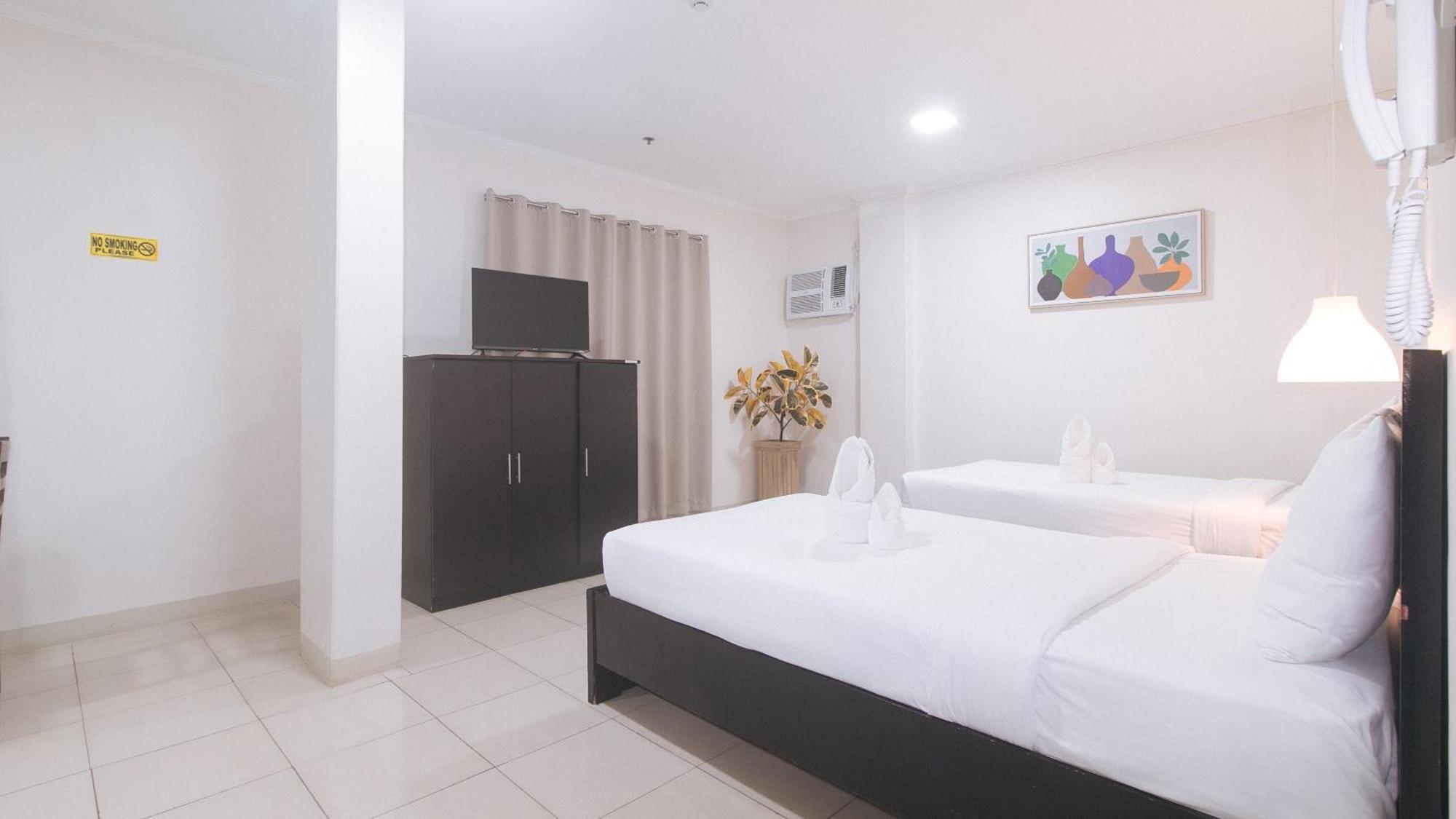 Urbanview At Evangelista Street Makati San Pedro Makati Exterior foto