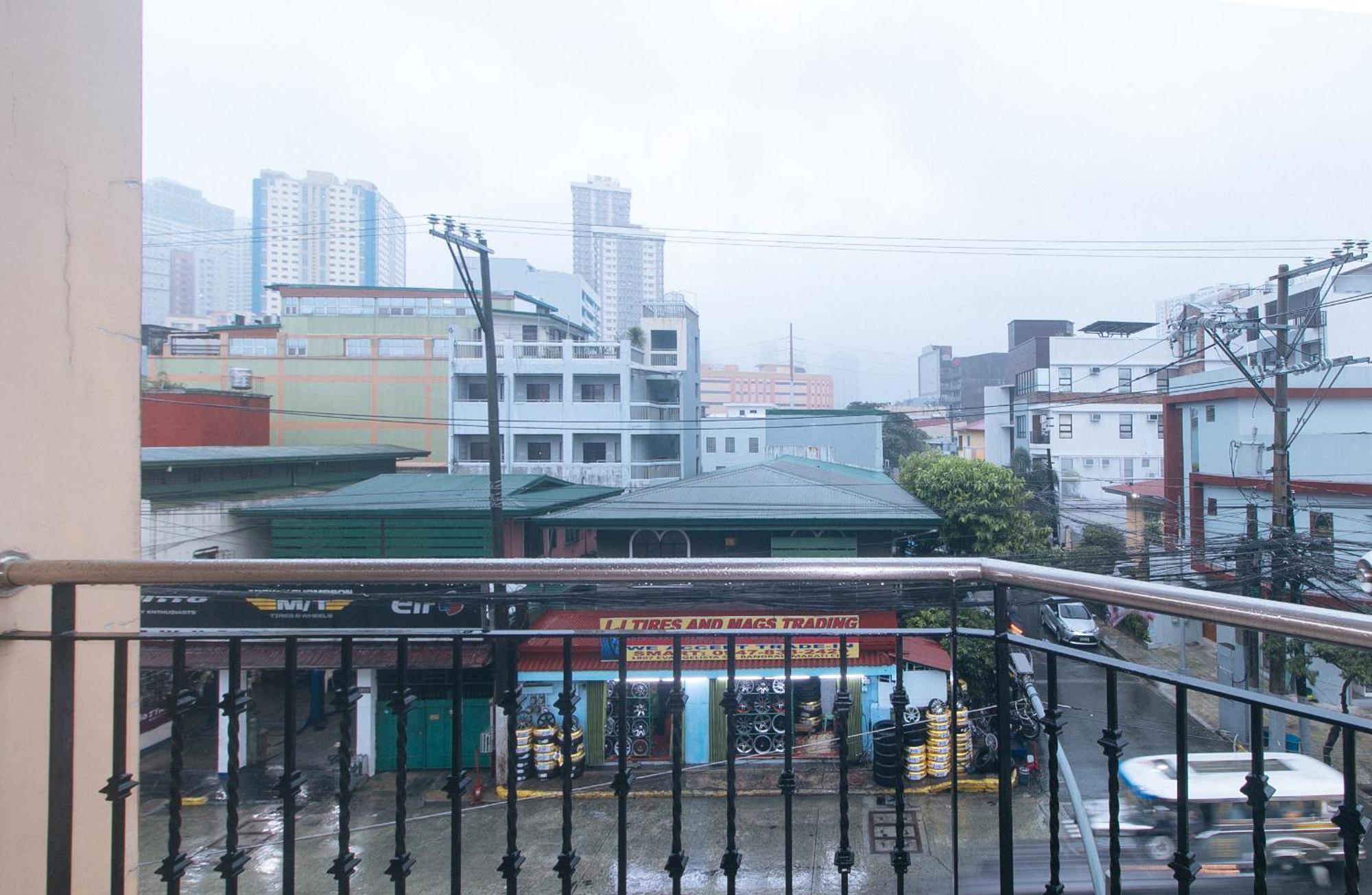 Urbanview At Evangelista Street Makati San Pedro Makati Exterior foto